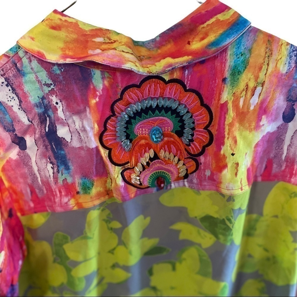 SOFT Surroundings Festiva vibrant Shirt - Picture 5 of 14